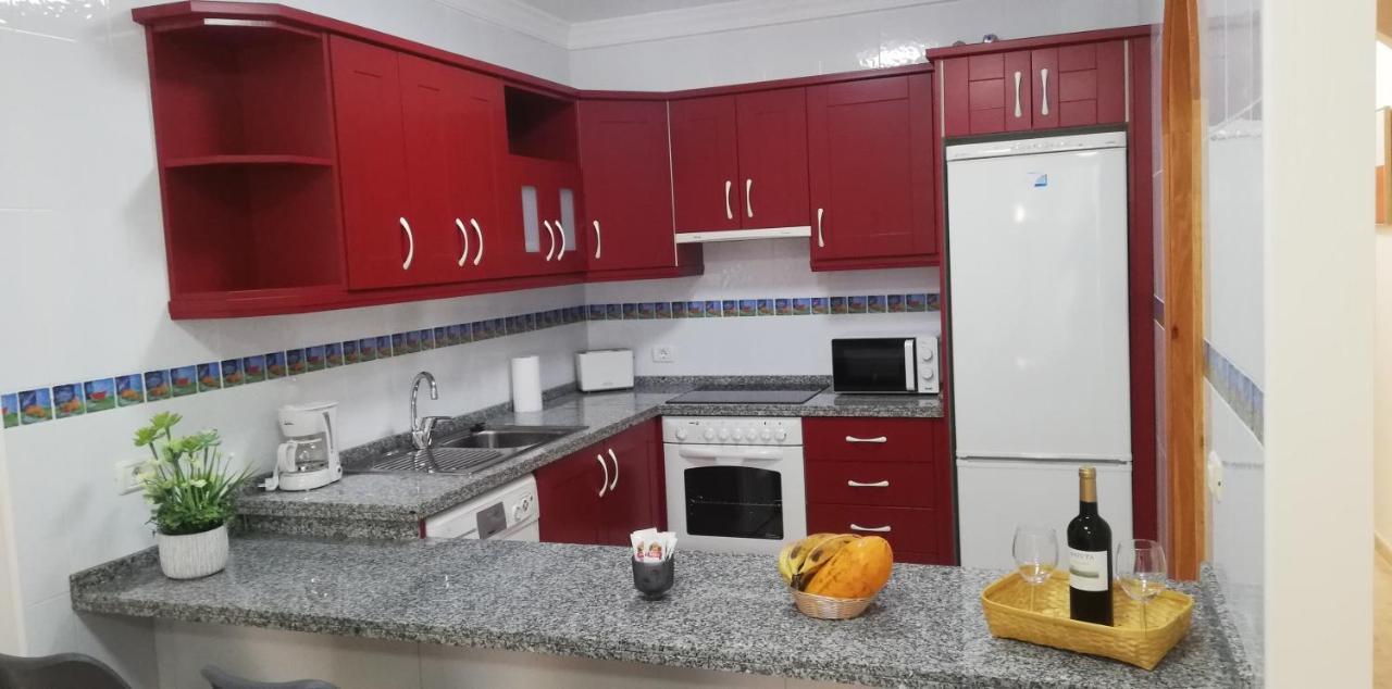 Apto Ache, Acogedor Apartamento De 66 M Con Terraza, Aire Acondicionado Y Parking Privado Gratuito Daire Los Abrigos Dış mekan fotoğraf