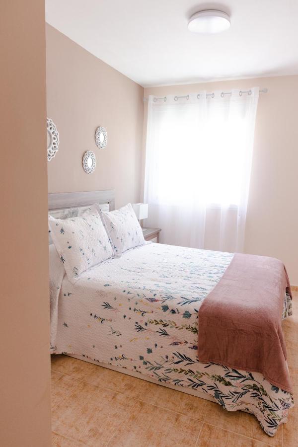 Apto Ache, Acogedor Apartamento De 66 M Con Terraza, Aire Acondicionado Y Parking Privado Gratuito Los Abrigos Dış mekan fotoğraf